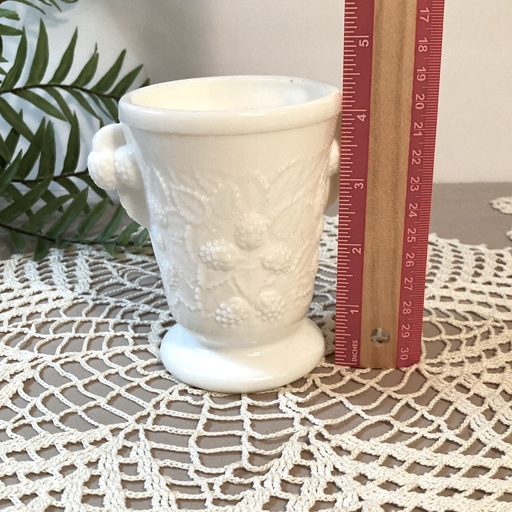 Vintage Milk Glass Berry Vase - Picture 12 of 14